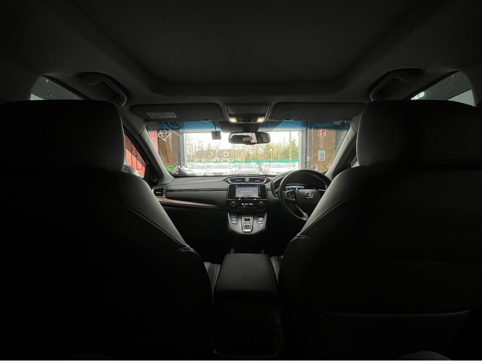 2018 Honda CR-V €24950 2018 HONDA CR-V EX HYBRID MASTERPIECE 2.0 / CRUISE CONTROL / REVERSE CAMERA / ELECTRIC MEMORY & HEATED SEATS / PADDLE SHIFTERS / PANORAMIC SUNROOF €24,950