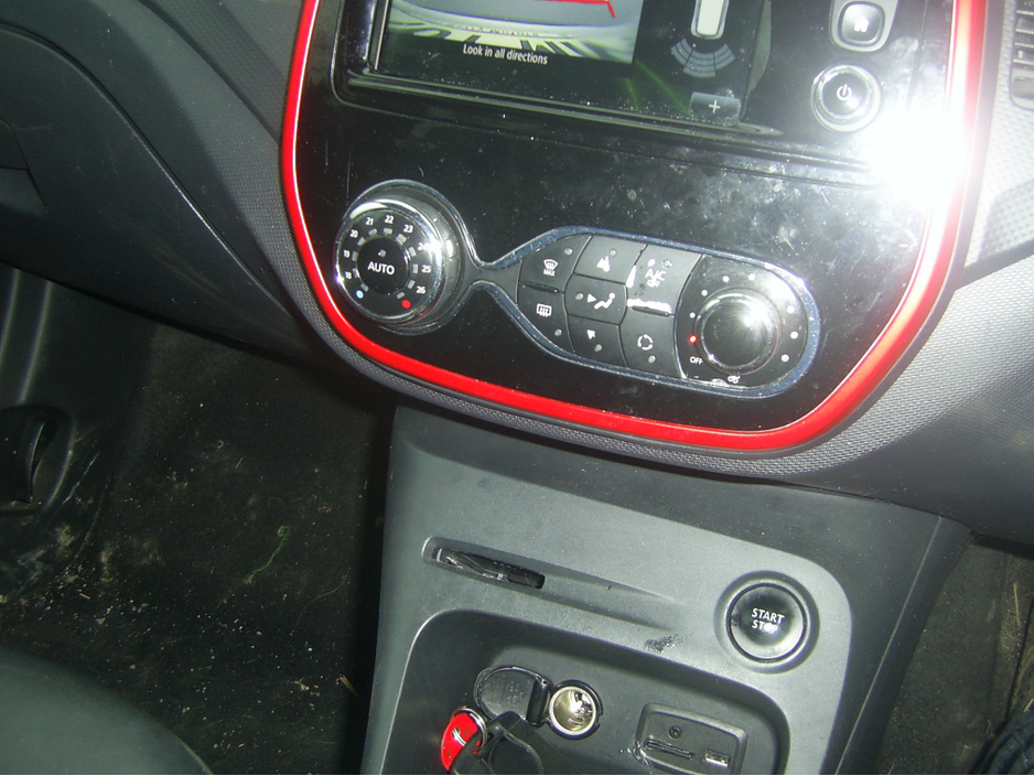 2016 Renault Captur SIGNATURE 1.5 DCI 90 20 4DR €8,750