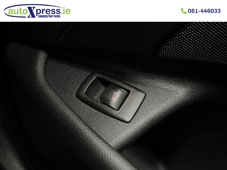 2018 BMW 5 Series - image 35