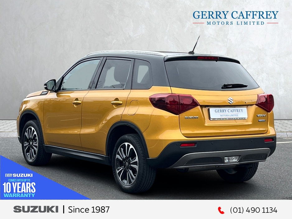 2023 Suzuki Vitara - image 2