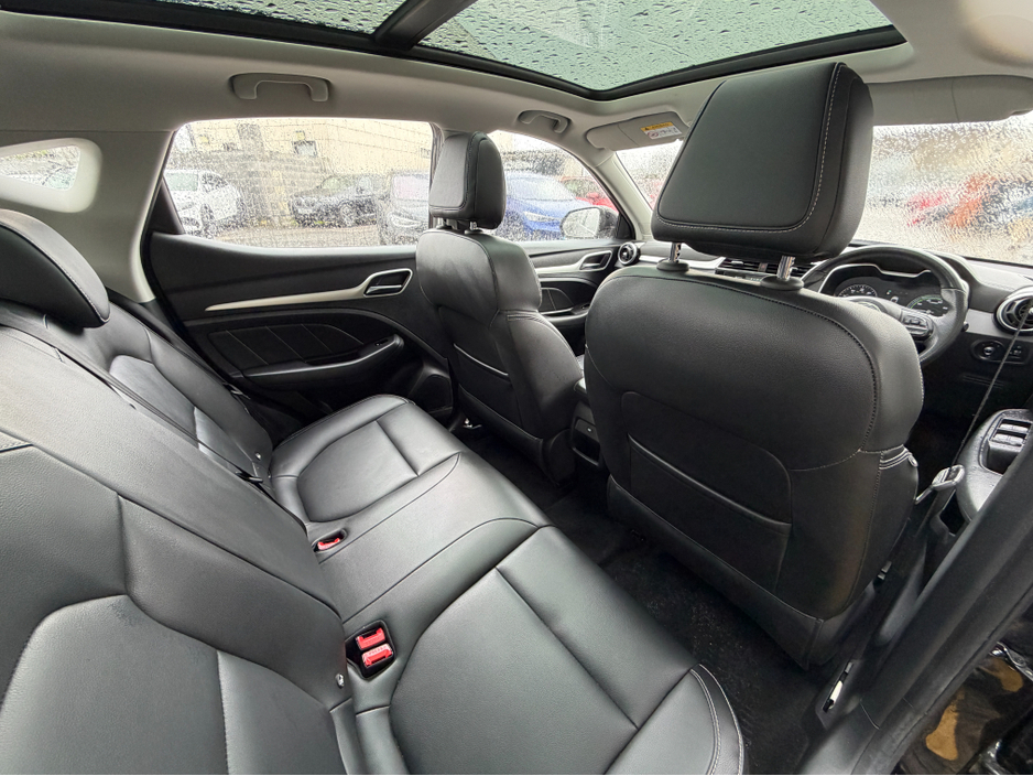 2020 MG ZS - image 21