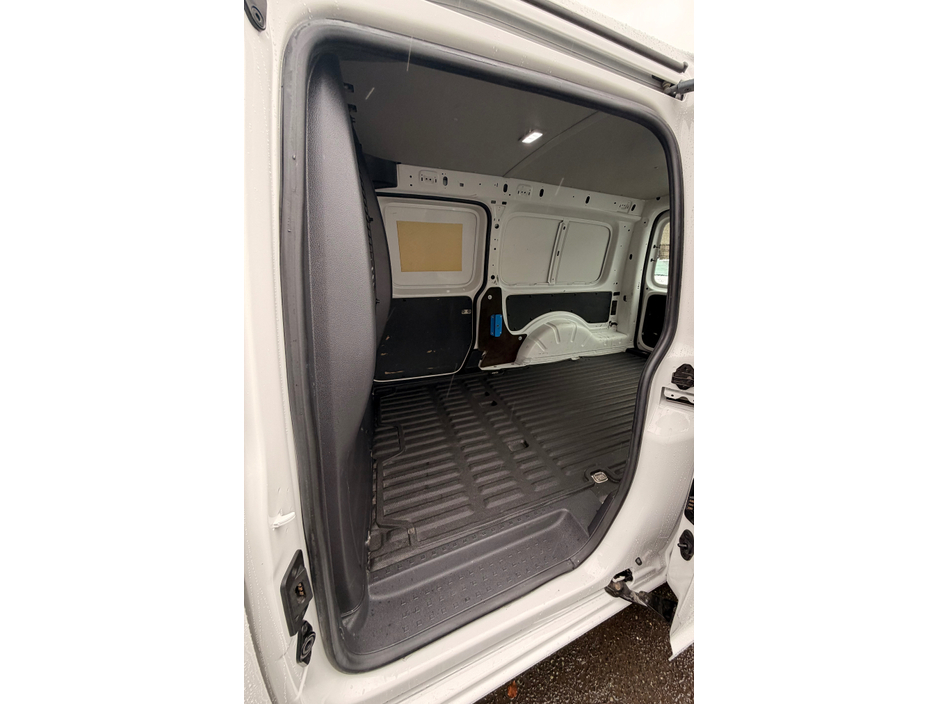 2019 Volkswagen Caddy PVM TDI 102HP MANUAL 5SPEED 5DR €13,414