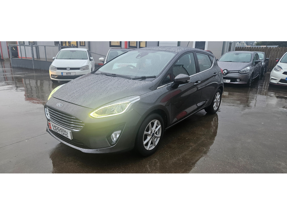 2018 Ford Fiesta ZETEC 1.1 petrol 84bhp 5dr new model €9,950