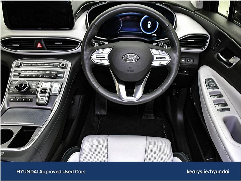 2024 Hyundai Santa Fe 1.6 PHEV 4WD Executive €48,990