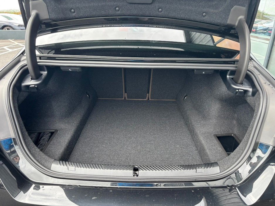 2025 BMW 5 Series 530e M Sport Auto €67,990