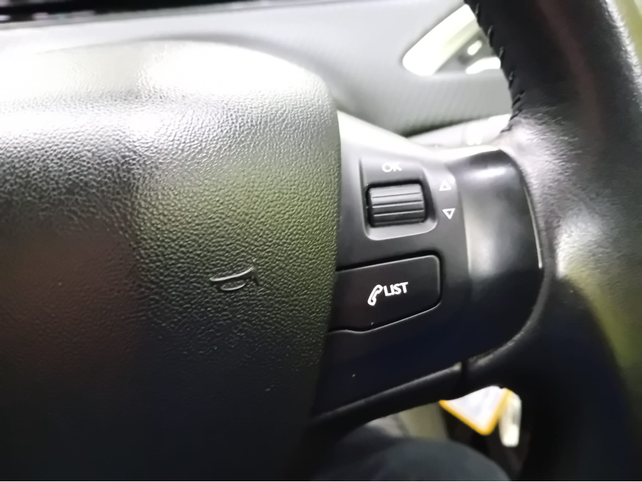 2018 Peugeot 2008 - image 17