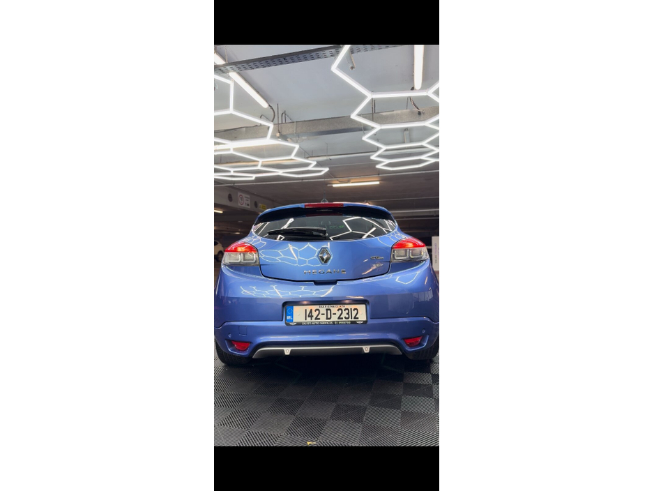 2014 Renault Megane - image 6