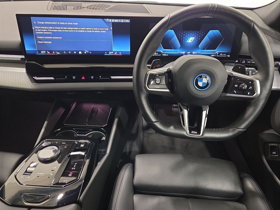 2024 BMW 5 Series - image 5