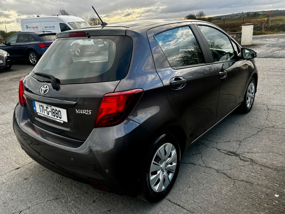 2017 Toyota Yaris 1.0 VVT-i 3Dr Terra €12,500