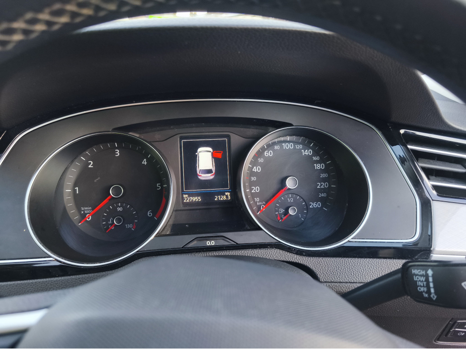 2021 Volkswagen Passat ESTATE BUS 2.0 TDI MANUAL 6SPEED FWD AA Approved 1 Year Warranty €19,950