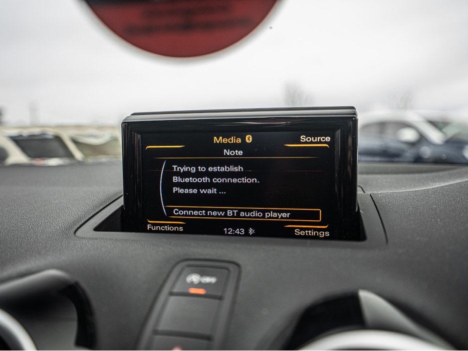 2015 Audi A1 - image 21