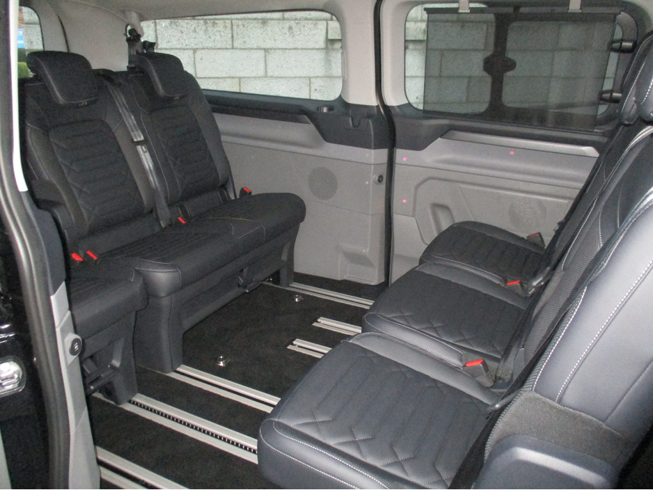 2026 Ford Tourneo TITANIUM 2.5 PHEV 9 SEATER