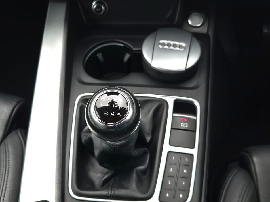 2018 Audi A4 - image 10