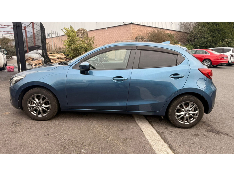 2019 Mazda Demio - image 7