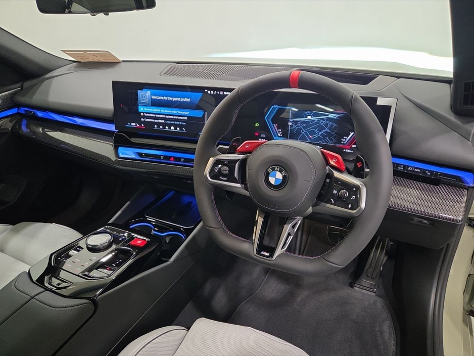 2026 BMW M5 - image 6