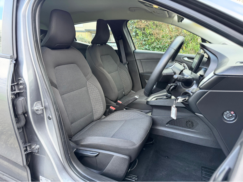 2023 Renault Clio 1.0 Petrol Automatic | AA approved | One owner Irish car | Full history | 2 Year Renault Warranty | Sold serviced and valeted with full Motor History check supplied. €16,999