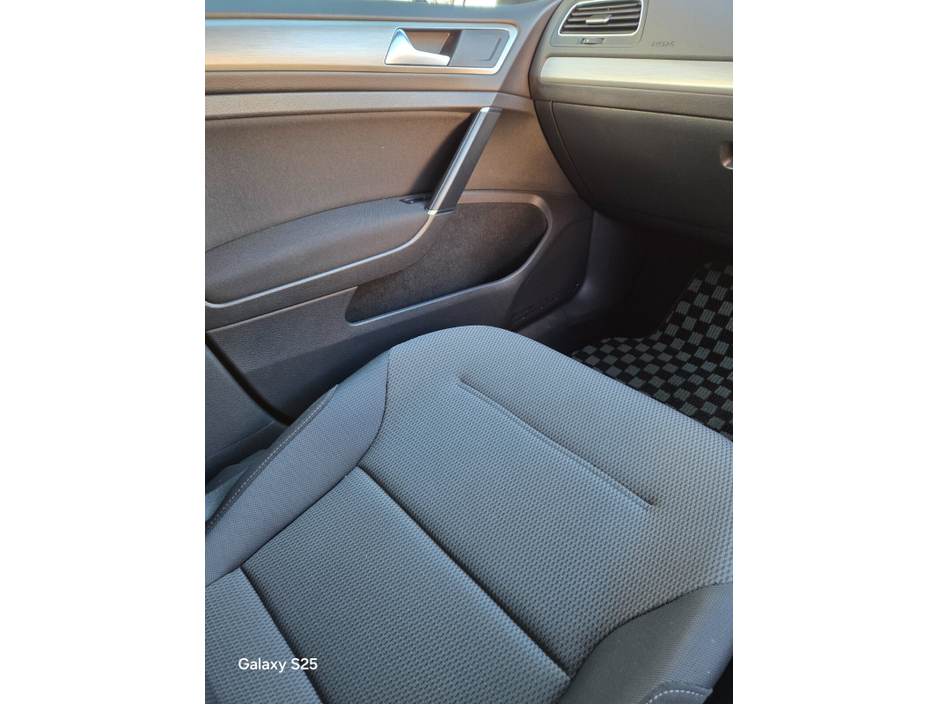 2017 Volkswagen Golf 1.2TSI 3DR 85HP Trendline €14,450