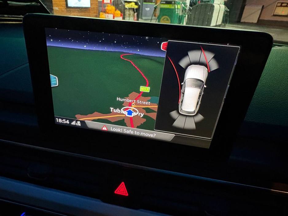 2017 Audi A4 - image 9