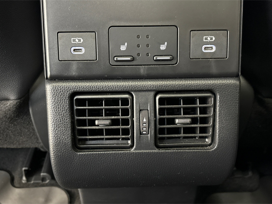 2024 Subaru Solterra - image 32