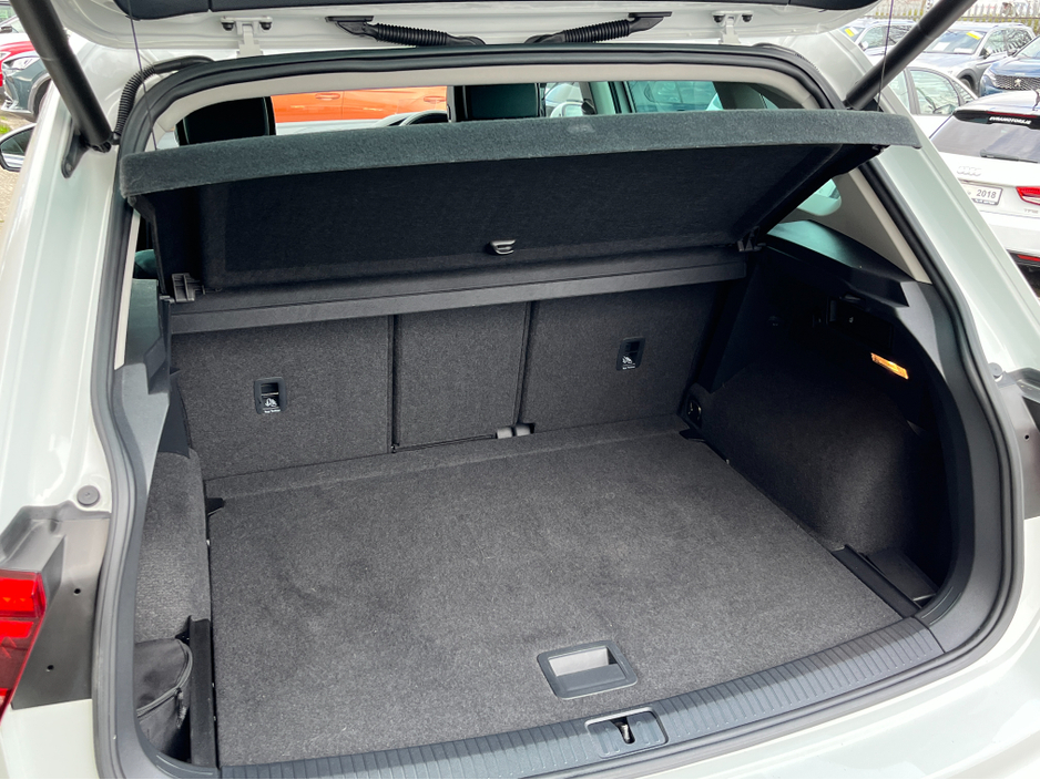 2019 Volkswagen Tiguan - image 8