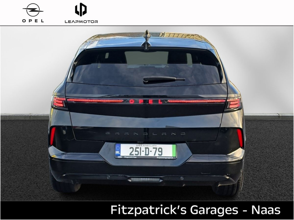 2025 Opel Grandland GS 73 kWh BEV Demo with 3.9% Finance Available & Price Includes €1,000 Scrappage Allowance €38,950