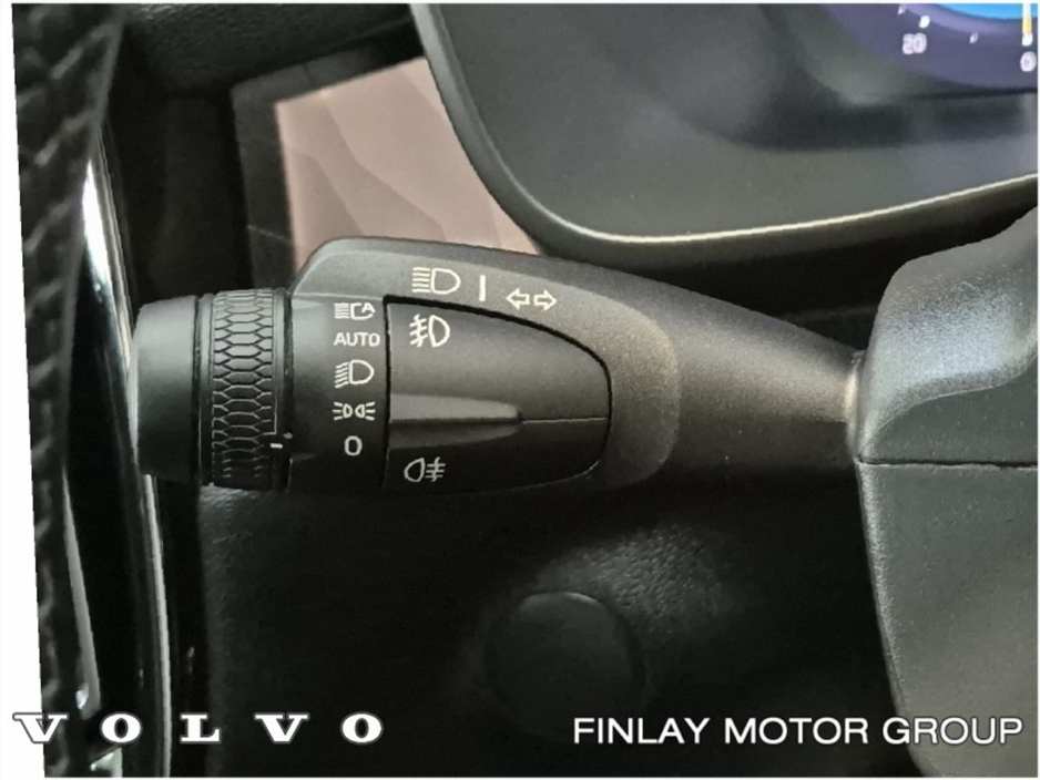 2023 Volvo XC40 BEV 231hp Ultimate 69kw Pan Roof , Heated Steering Wheel & Seats €36,950