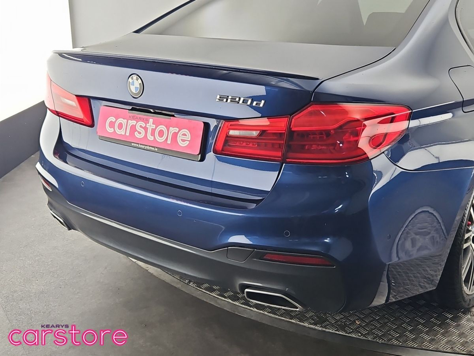 2018 BMW 5 Series - image 15