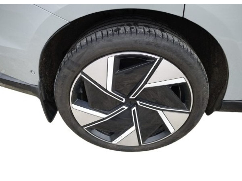 2025 Volvo EX90 - image 2