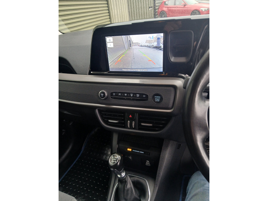 2025 Ford Transit - image 13