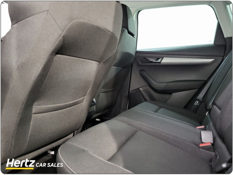 2024 Skoda Karoq Ambition 115HP 2.0 Diesel Manual €30,895