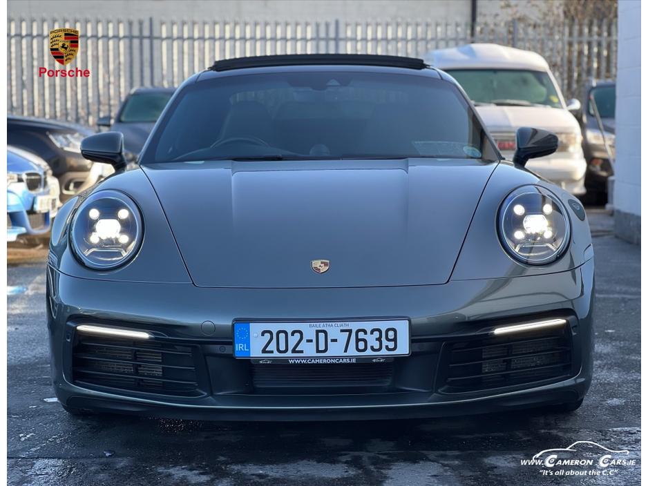 2020 Porsche 911 CARRERA 4SPEED Aventurine Green Metallic €144,950