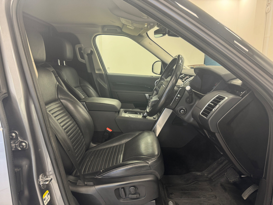 2021 Land Rover Discovery  €41,950