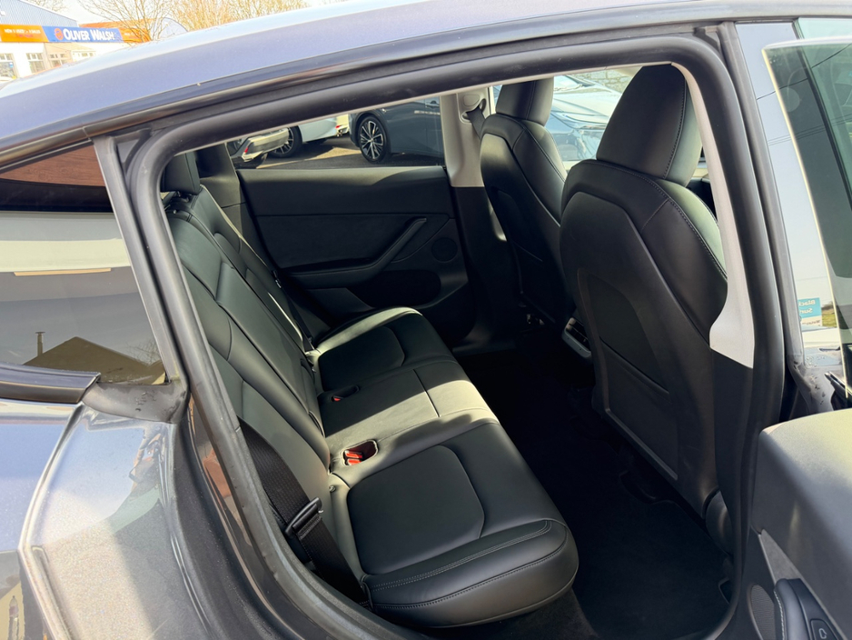 2023 Tesla Model Y - image 17