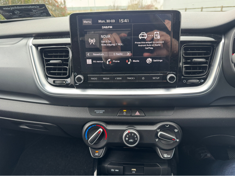 2024 Kia Stonic - image 10