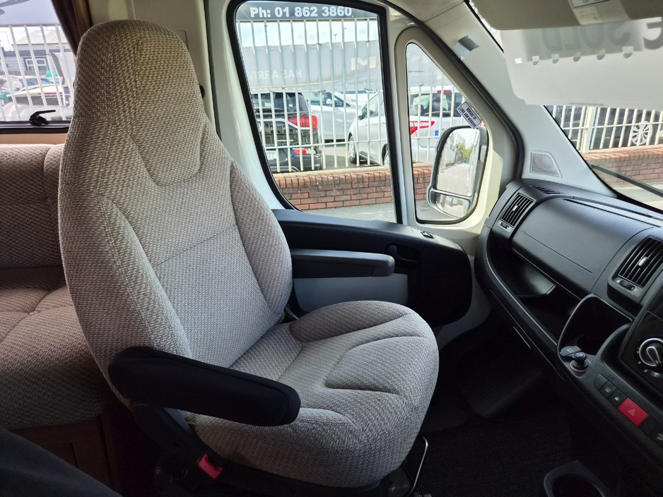 2015 Auto-Trail F-Line - image 19