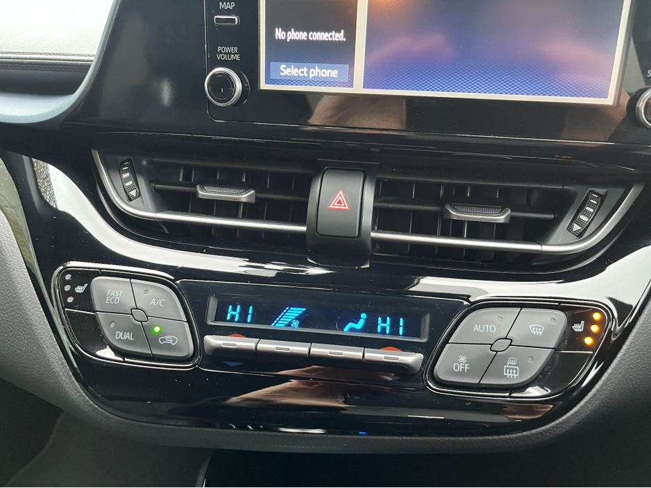 2020 Toyota C-HR - image 15