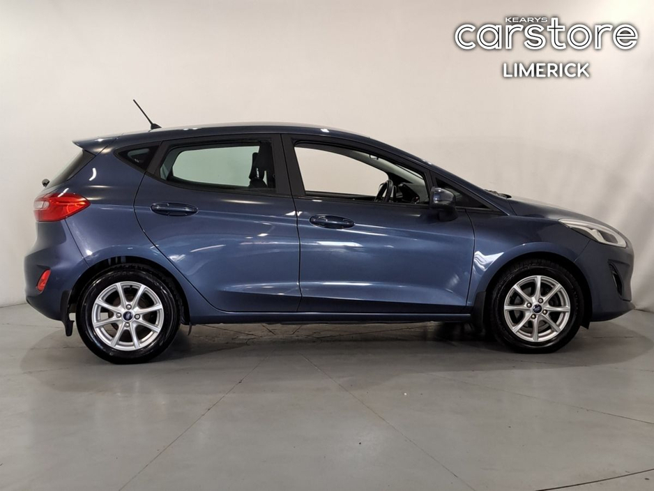 2020 Ford Fiesta - image 2
