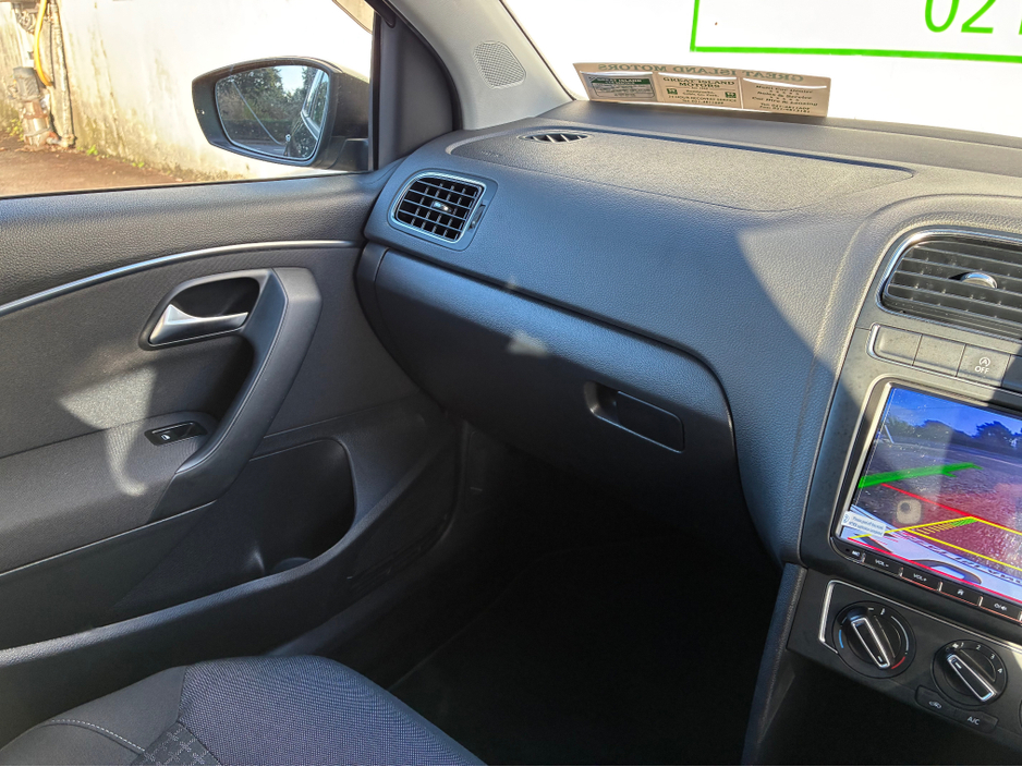 2016 Volkswagen Polo 1.2i TSI Petrol Automatic Comfortline €13,500
