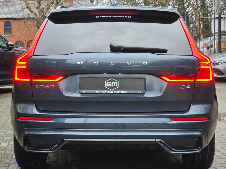 2023 Volvo XC60 2.0 B4 PLUS DARK AUTO. HUGE SPEC. FINANCE ARRANGED. SIMI. AA APPROVED. €42,950