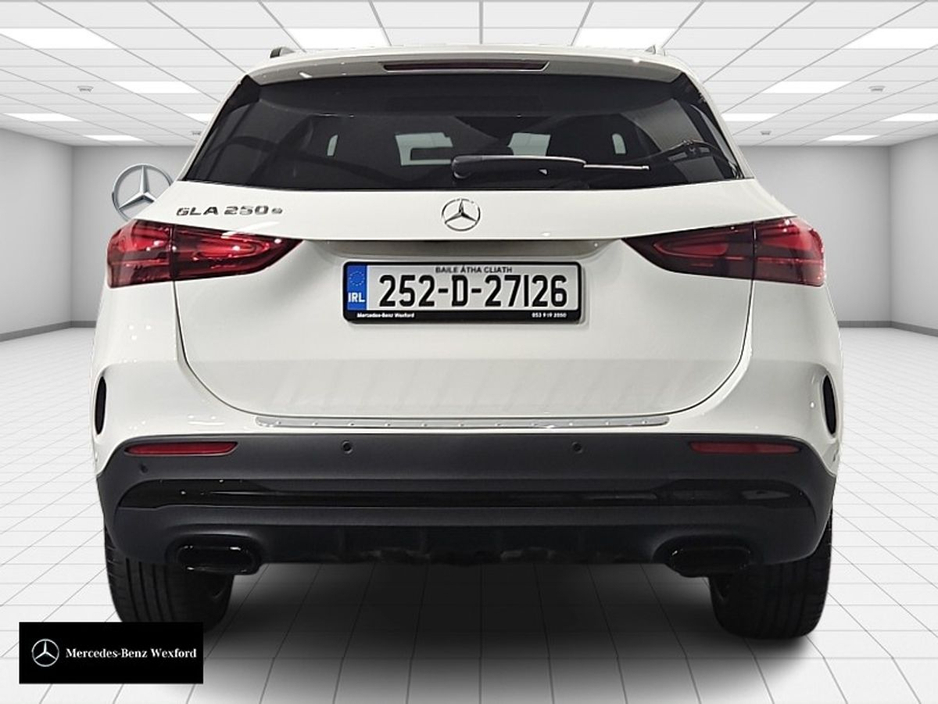 2025 Mercedes-Benz GLA Class - image 8