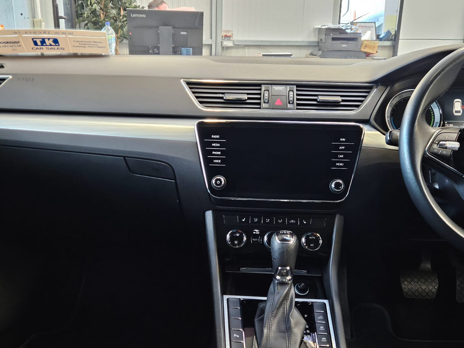 2021 Skoda Superb  €23,950