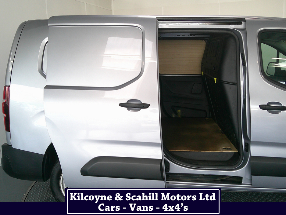 2023 Peugeot Partner - image 18