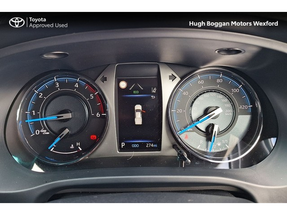 2025 Toyota Hilux 2.8D4D INVINCIBLE + VAT €53,655