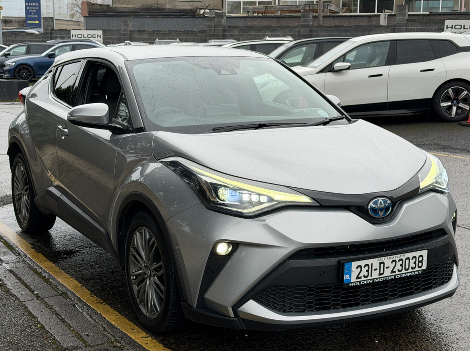 2023 Toyota C-HR HYBRID SOL..RAER CAMERA WITH PARK ASSIST €21,900