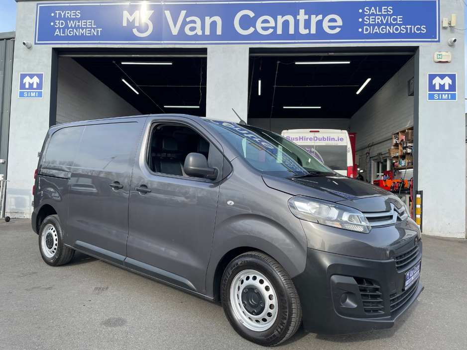 2019 Citroen Dispatch - image 6