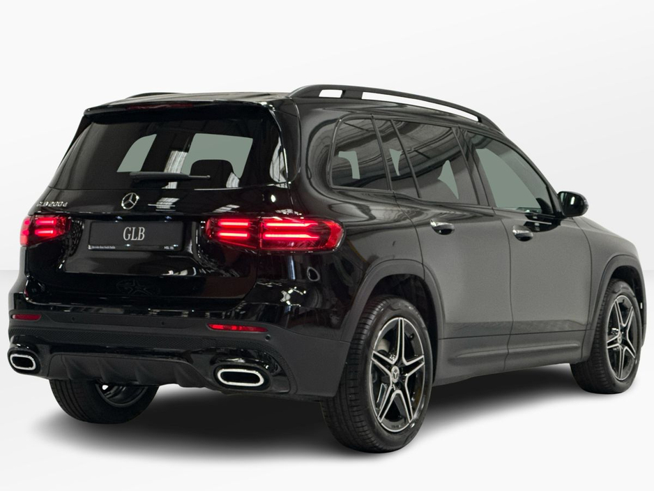 2026 Mercedes-Benz GLB - image 3