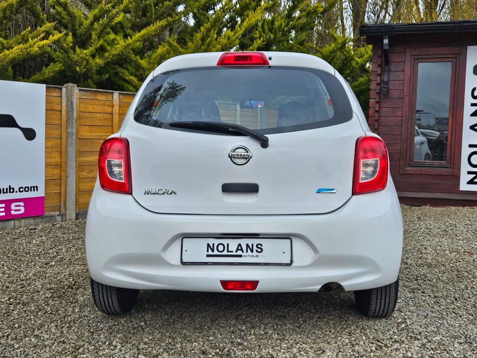 2013 Nissan Micra - image 10