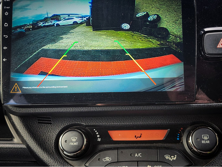 2020 Toyota Vitz - image 32