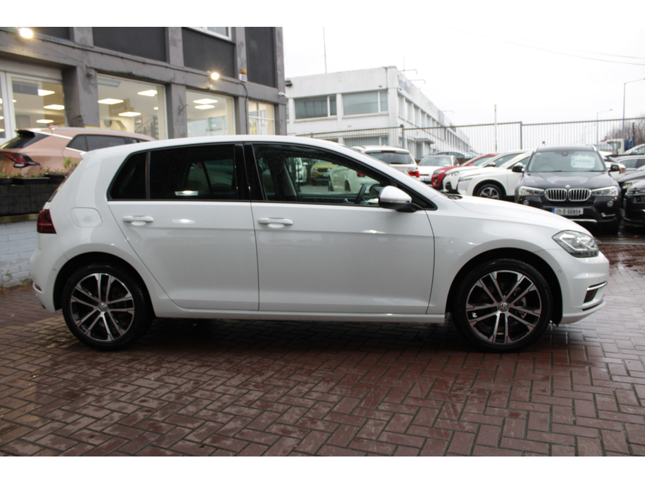 2019 Volkswagen Golf 2.0TDI 150BHP SPORT 5DR HATCHBACK AUTO // 1 OWNER WITH ONLY 82,000 KM'S // BUY WITH CONFIDENCE AA AND SIMI APPROVED DEALER 2026 // FINANCE ARRANGED // ALL TRADE INS WELCOME // €21,950