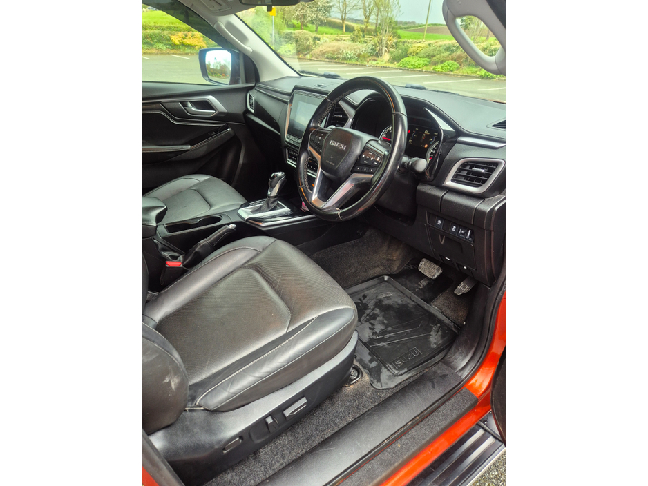2021 Isuzu D-MAX - image 6